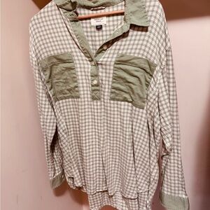 American Eagle Outfitters Green Plaid Shirt